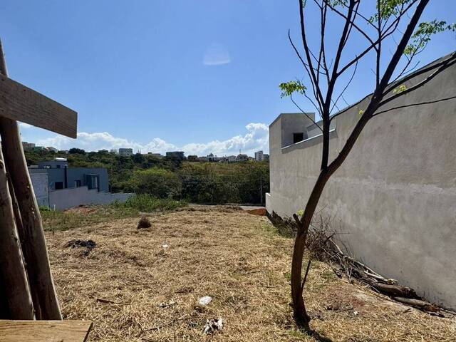Venda em Residencial Serra Morena - Pouso Alegre