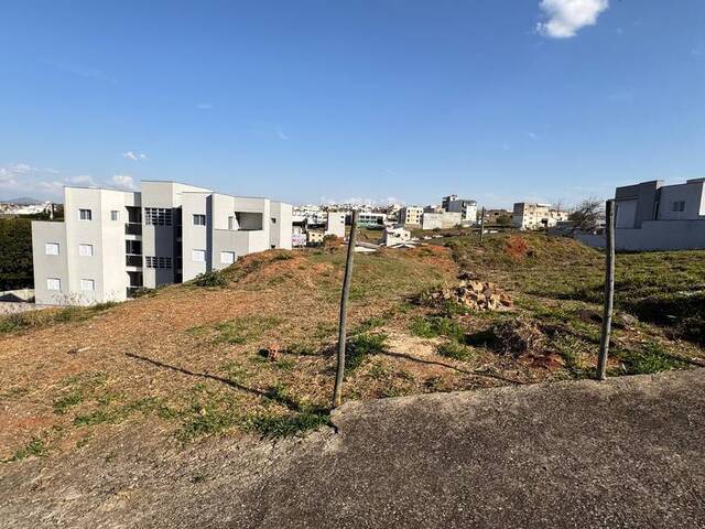 Venda em Residencial Santa Rita II - Pouso Alegre