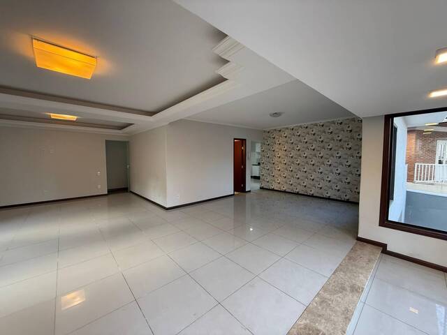 #1670 - Casa para Venda em Pouso Alegre - MG