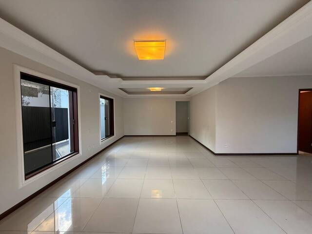 #1670 - Casa para Venda em Pouso Alegre - MG