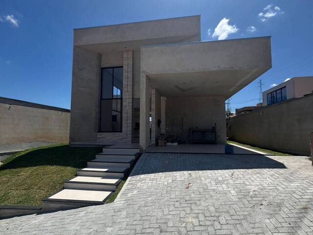 Venda em Setvillage Las Palmas - Pouso Alegre