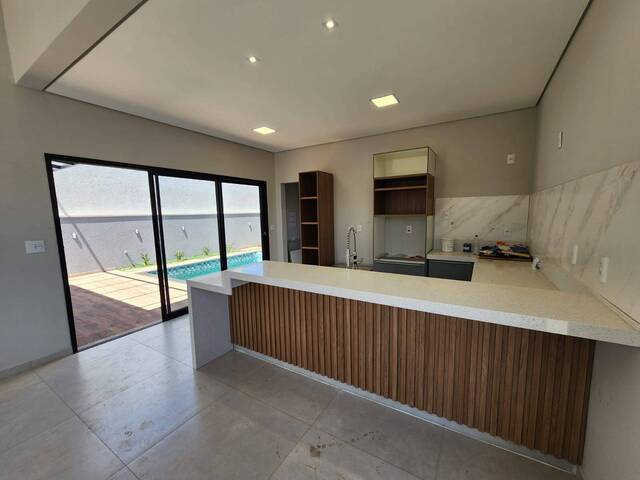 #1673 - Casa para Venda em Pouso Alegre - MG - 2