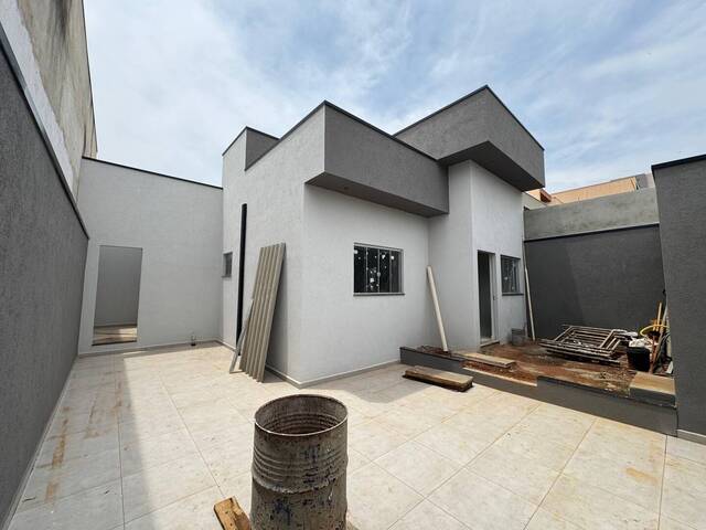 Venda em Parque Real - Pouso Alegre