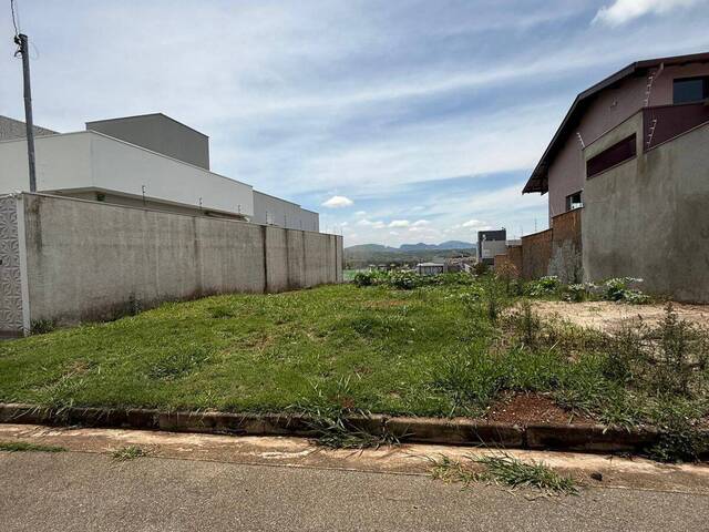 Venda em Residencial Serra Morena - Pouso Alegre