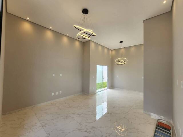 #1629 - Casa para Venda em Pouso Alegre - MG