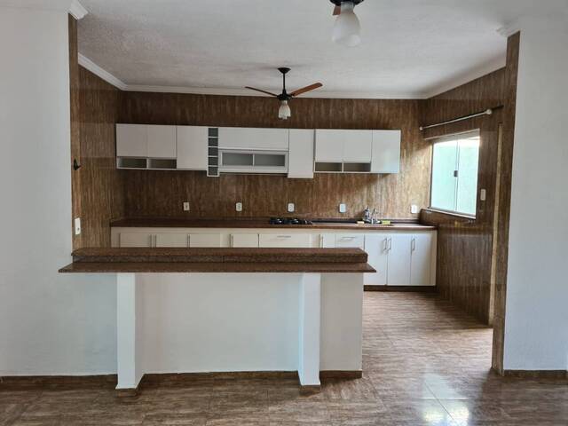 Casa para Venda em Pouso Alegre - 5