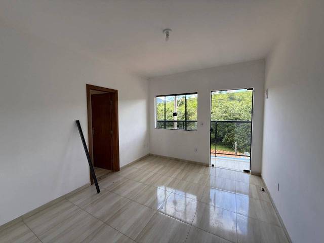 #1760 - Casa para Venda em Congonhal - MG - 2