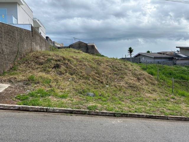 Venda em Colinas de Santa Bárbara - Pouso Alegre