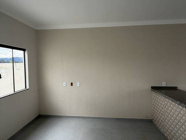 #1245 - Casa para Venda em Congonhal - MG - 2