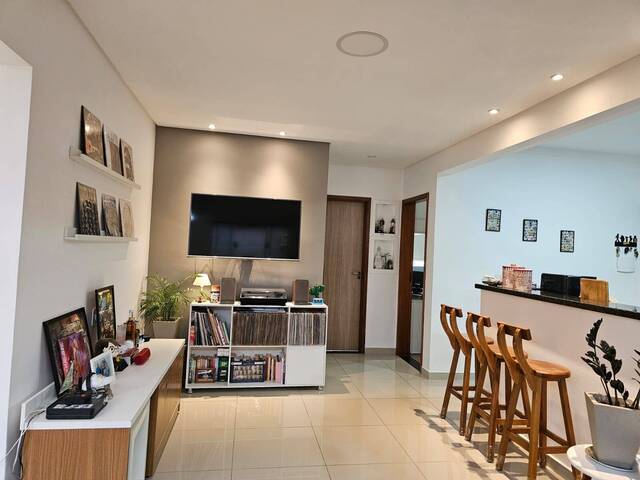 #1796 - Apartamento para Venda em Pouso Alegre - MG