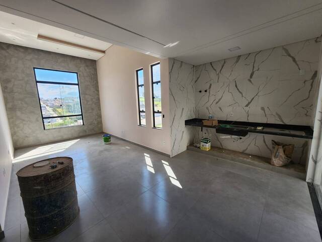 Venda em Parque Real - Pouso Alegre