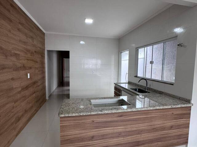 Casa para Venda em Pouso Alegre - 5