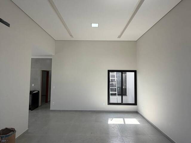 #1843 - Casa para Venda em Pouso Alegre - MG