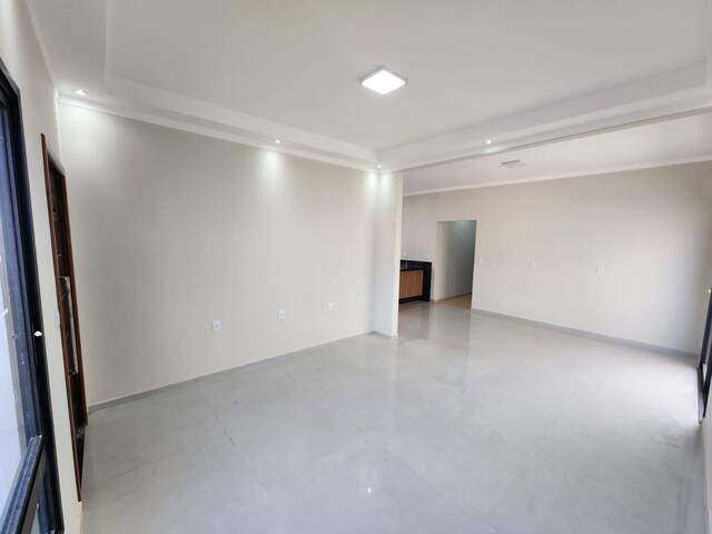 #1732 - Casa para Venda em Pouso Alegre - MG