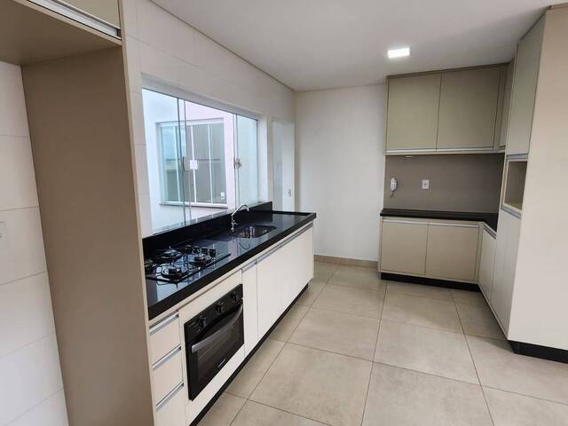Apartamento para Venda em Pouso Alegre - 3