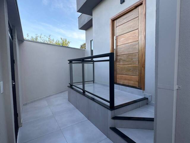 Casa para Venda em Congonhal - 2