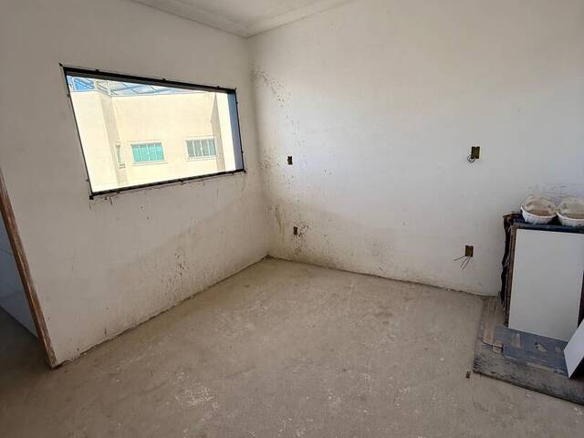 Apartamento para Venda em Pouso Alegre - 4