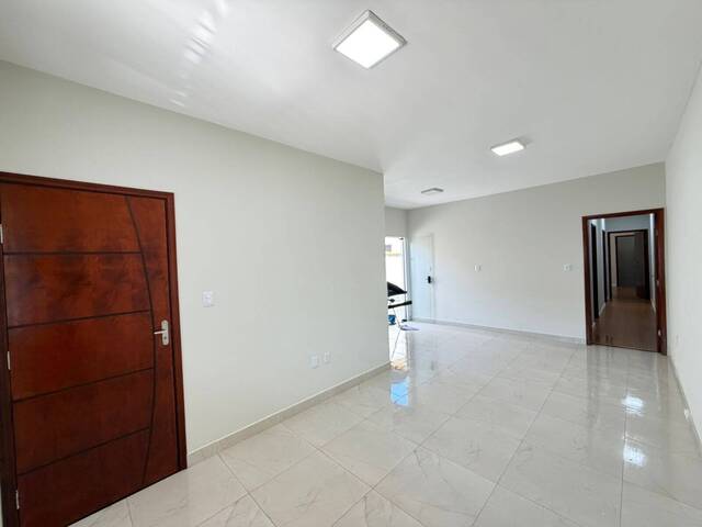 Casa para Venda em Pouso Alegre - 2