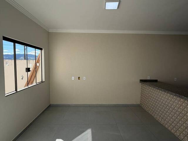 Casa para Venda em Congonhal - 4