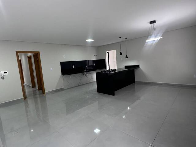 Casa para Venda em Pouso Alegre - 4