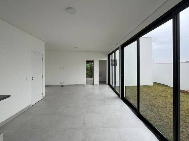 #1720 - Casa para Venda em Pouso Alegre - MG