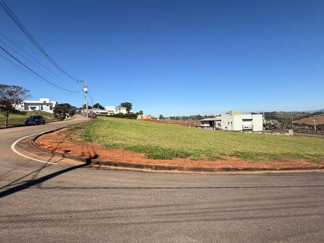 #1940 - Terreno para Venda em Pouso Alegre - MG