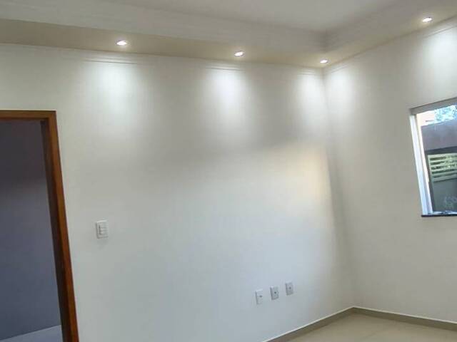 Casa para Venda em Pouso Alegre - 3