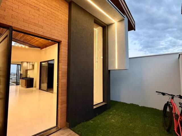 Casa para Venda em Pouso Alegre - 3