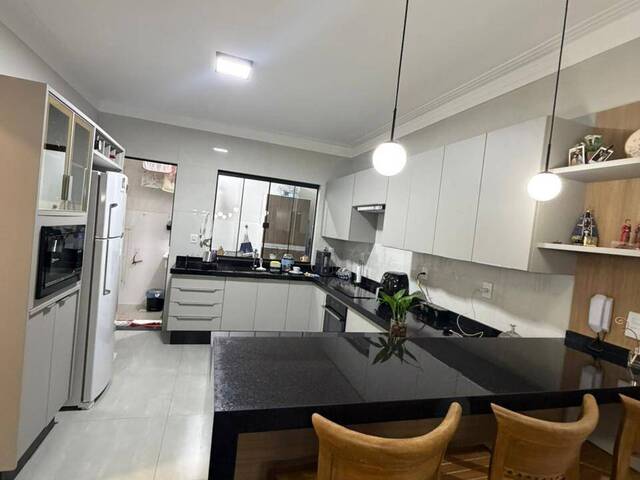 #2027 - Casa para Venda em Pouso Alegre - MG - 3